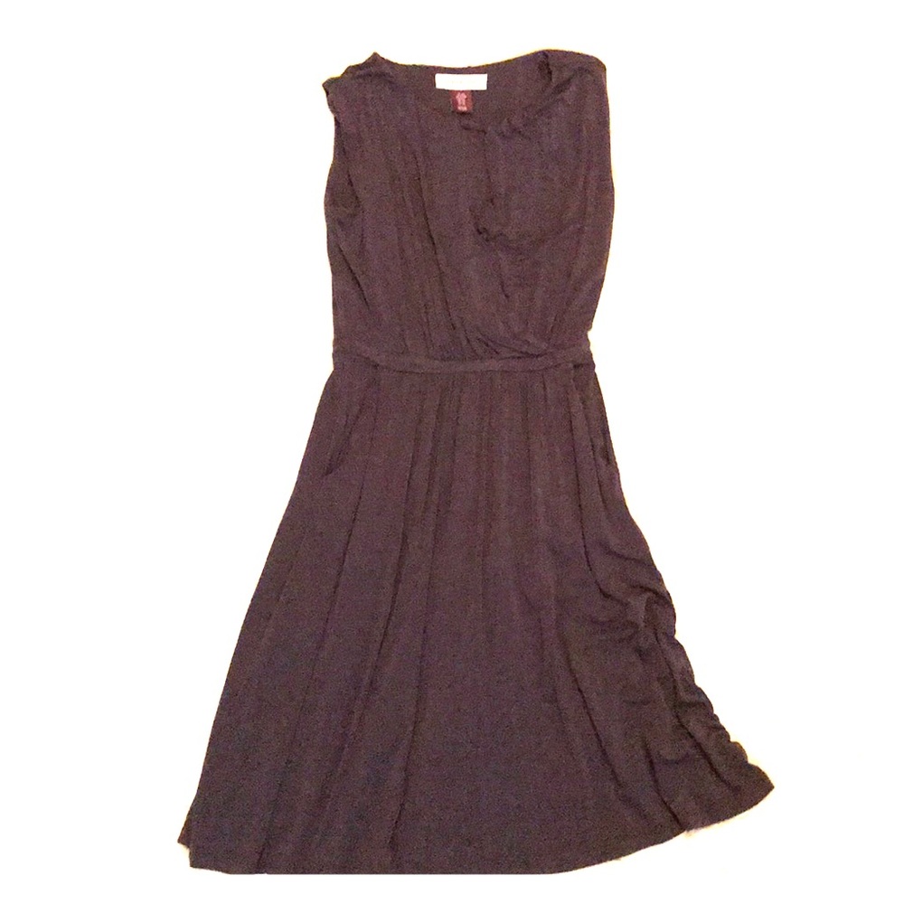 Cute flowy modest low-cut dress